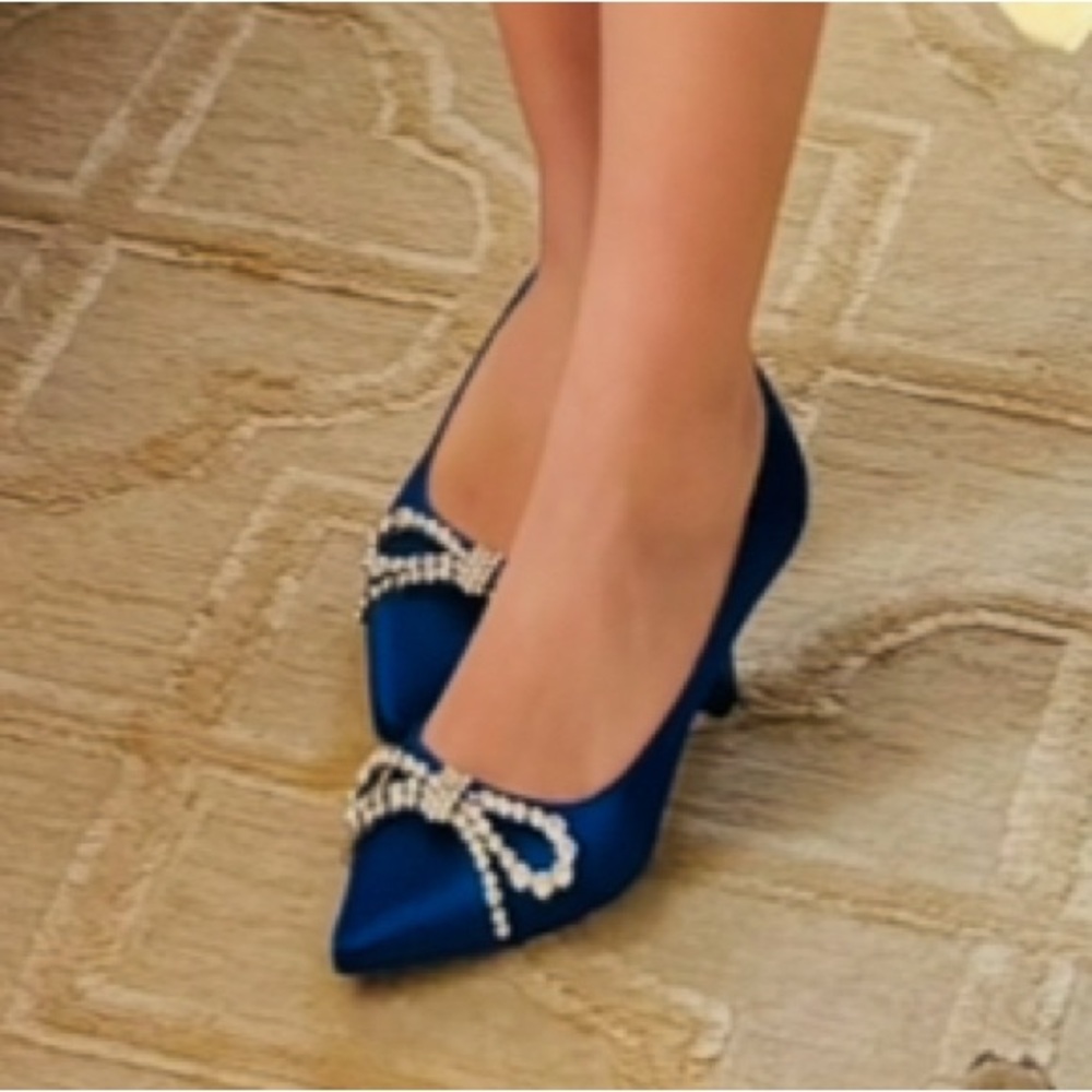 Elegant Blue Heels with Rhinestone bow